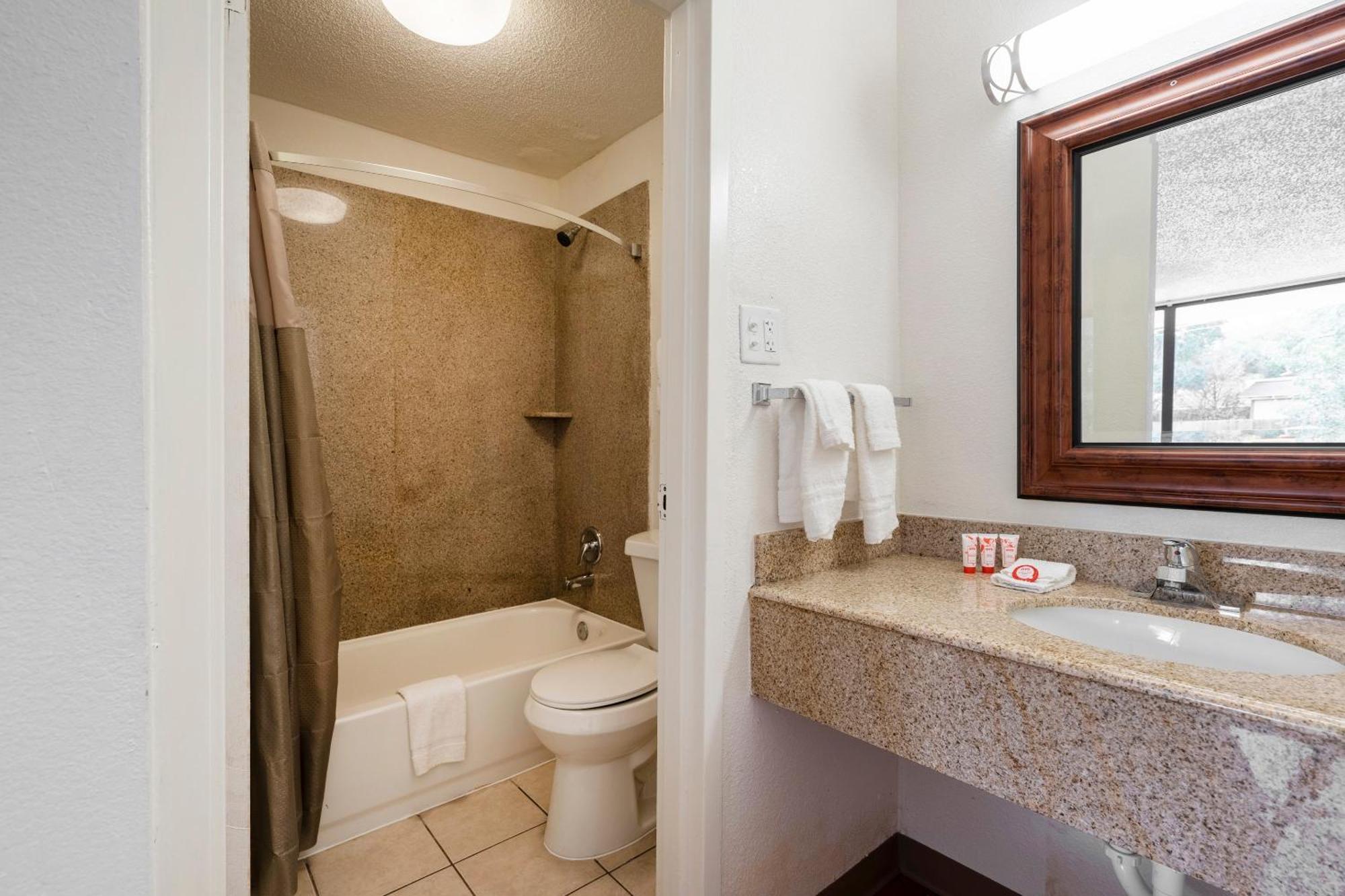 Oyo Hotel Bossier City La - Red River Ngoại thất bức ảnh
